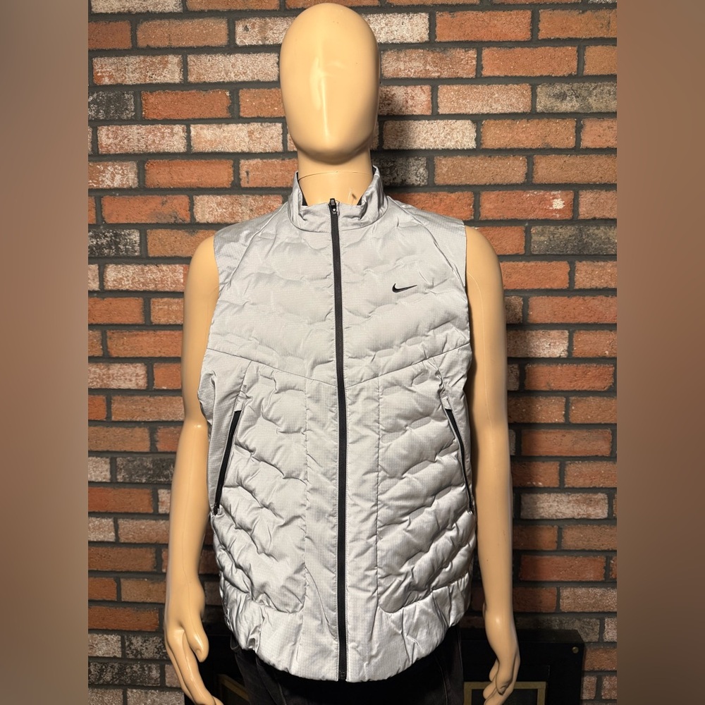 Nike Therma-Fit ADV Reflective Silver Running Vest Men’s Size L-Tall, XL